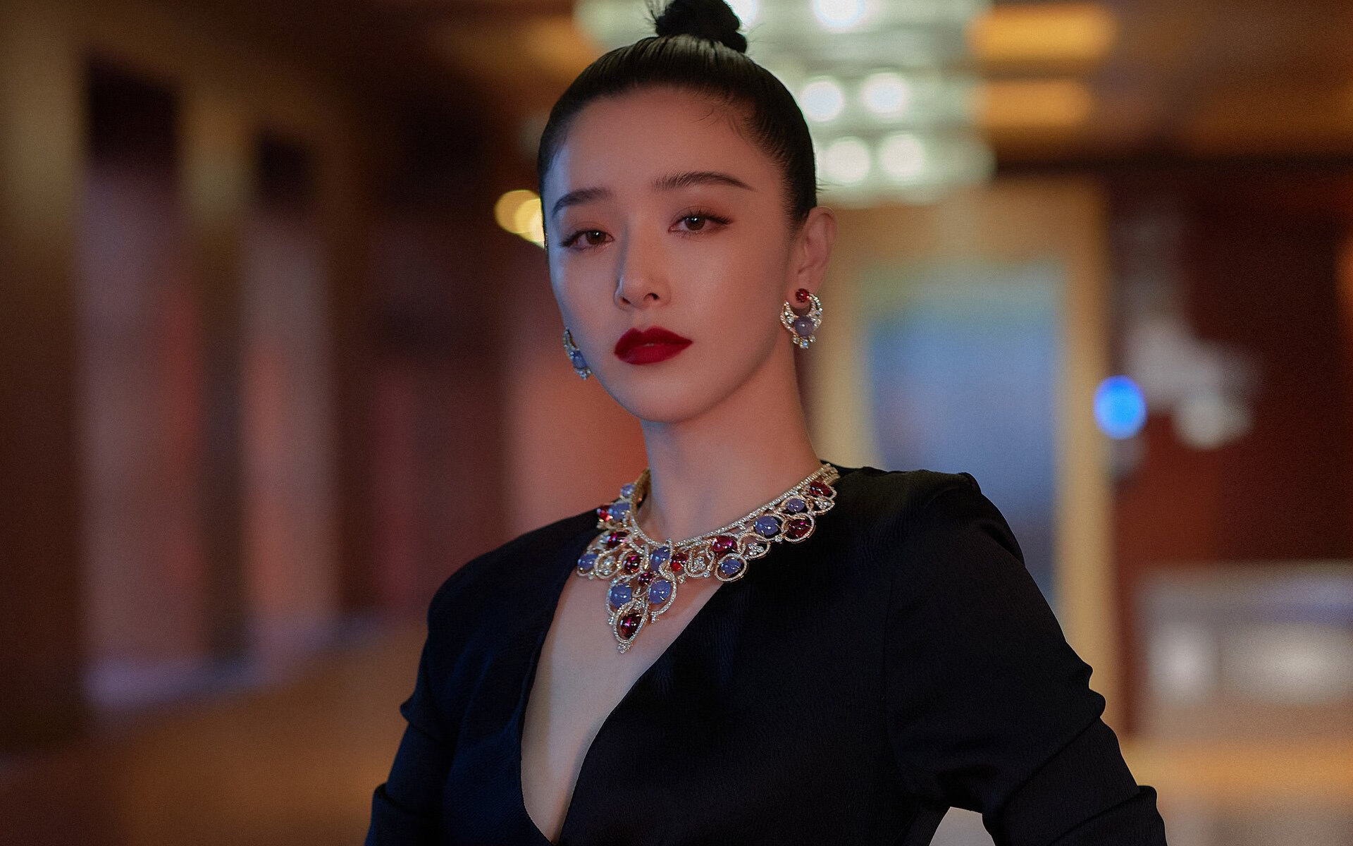 “中国女足与海外球队友谊赛,展示竞技水平”,中国女足在国际足联的世界排名